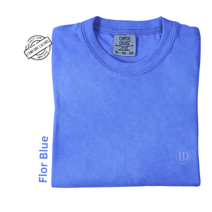 Camiseta unisex de algodón suave, perfecta para el día a día. Diseñada con impresión de alta calidad que resiste lavados y uso constante. Disponible en varios colores y tallas. Ideal para quienes buscan comodidad sin perder estilo.
